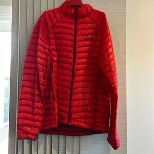 Men’s Mountain Hardware Ghost Whisper Jacket in Red